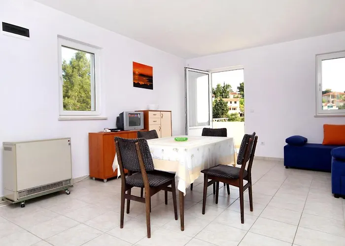 Basina 625c Jelsa (Hvar)